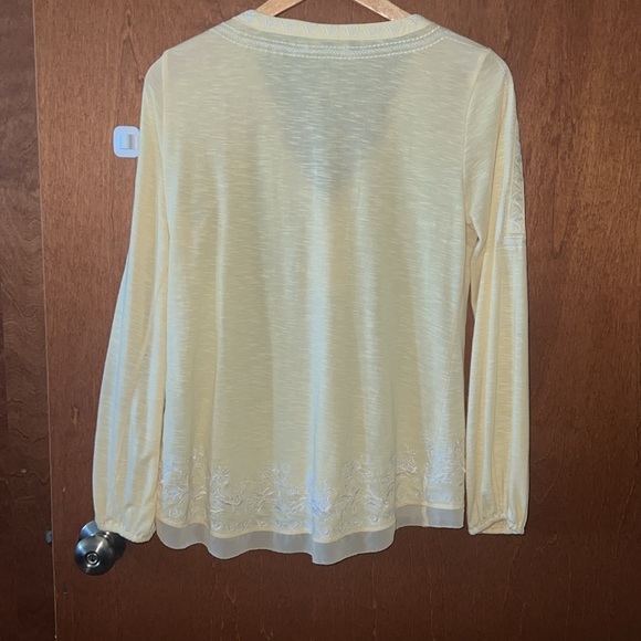 WHBM Long sleeve shirt - Picture 8 of 8